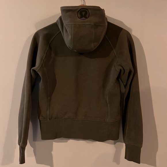 Lululemon Hoodie sz sm *make a bundle offer*multiple items discounted*just ask* - Picture 2 of 2
